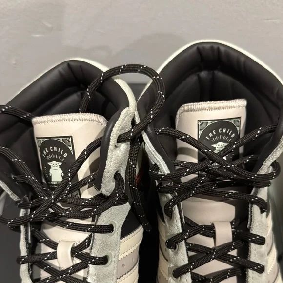 Adidas High-Top Sneakers - Star Wars Collaboration - Picture 2 of 7